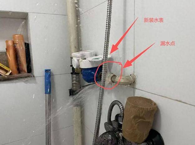 換表之殤 青島一小區三層被淹背后，誰該為“自認自爆”的荒誕買單？